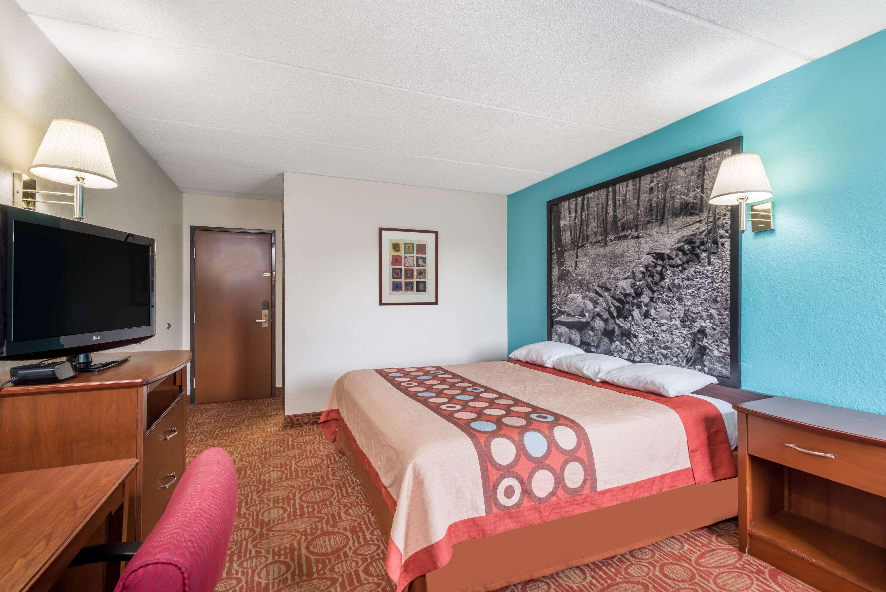 Super 8 By Wyndham Danbury Motel Ngoại thất bức ảnh
